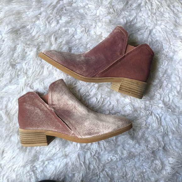 Dolce Vita Shoes - New! Dolce Vita Pink Velvet Booties